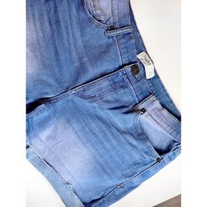 NWOT Distressed Medium-Wash Denim Shorts